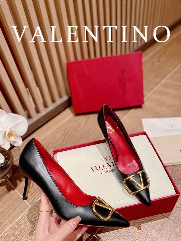 Valentino Women's Shoes 634